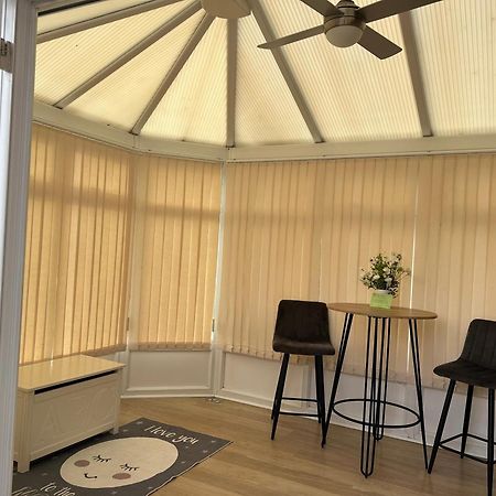 Fresh, Fully Equipped Modern House Can Sleep 5 Kiveton Park Extérieur photo