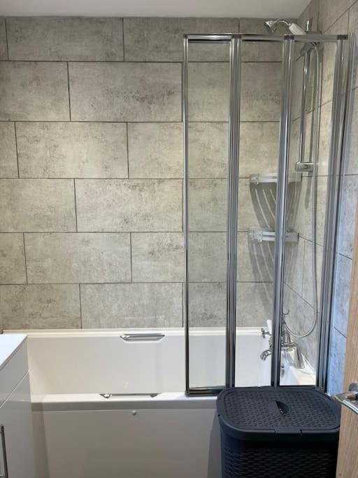 Fresh, Fully Equipped Modern House Can Sleep 5 Kiveton Park Extérieur photo